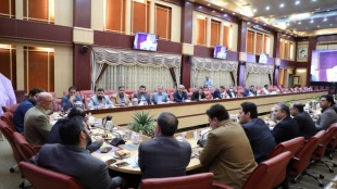وزیر علوم در شورای سیاستگذاری راهیان نور تاکید کرد:
ضرورت انجام پژوهش و مطالعات تطبیقی فرا ملی در کارهای فرهنگی/ دانشگاه‌ها مرجع تولید و پالایش فرهنگ ملی ایرانی اسلامی در جامعه هستند 2